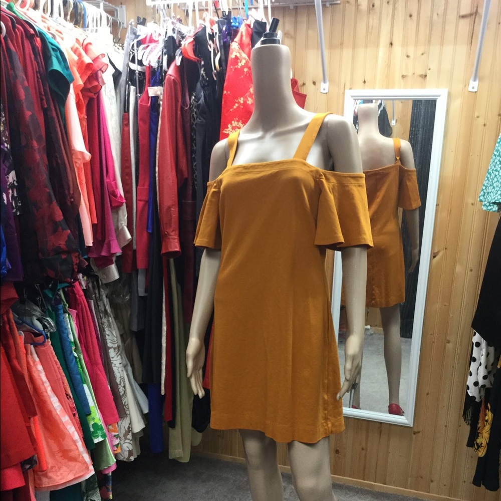 New York and Company yellow cold shoulder dress M